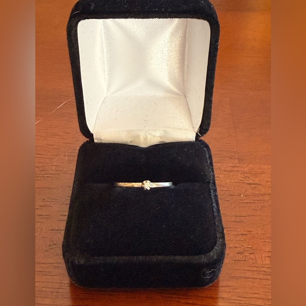 Sterling Silver 925 Small Diamond Ring size 7